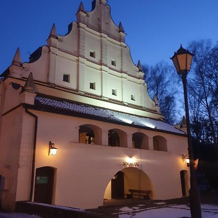 Spichlerz Na Krakowskiej Kazimierz Dolny Esterno foto
