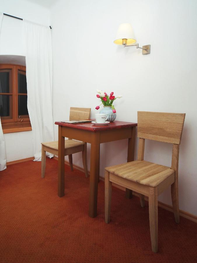 Spichlerz Na Krakowskiej Kazimierz Dolny Esterno foto